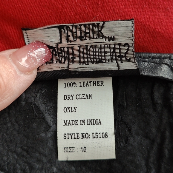 Elegant Moments Black 100% Leather Bra size 40 - Picture 5 of 6